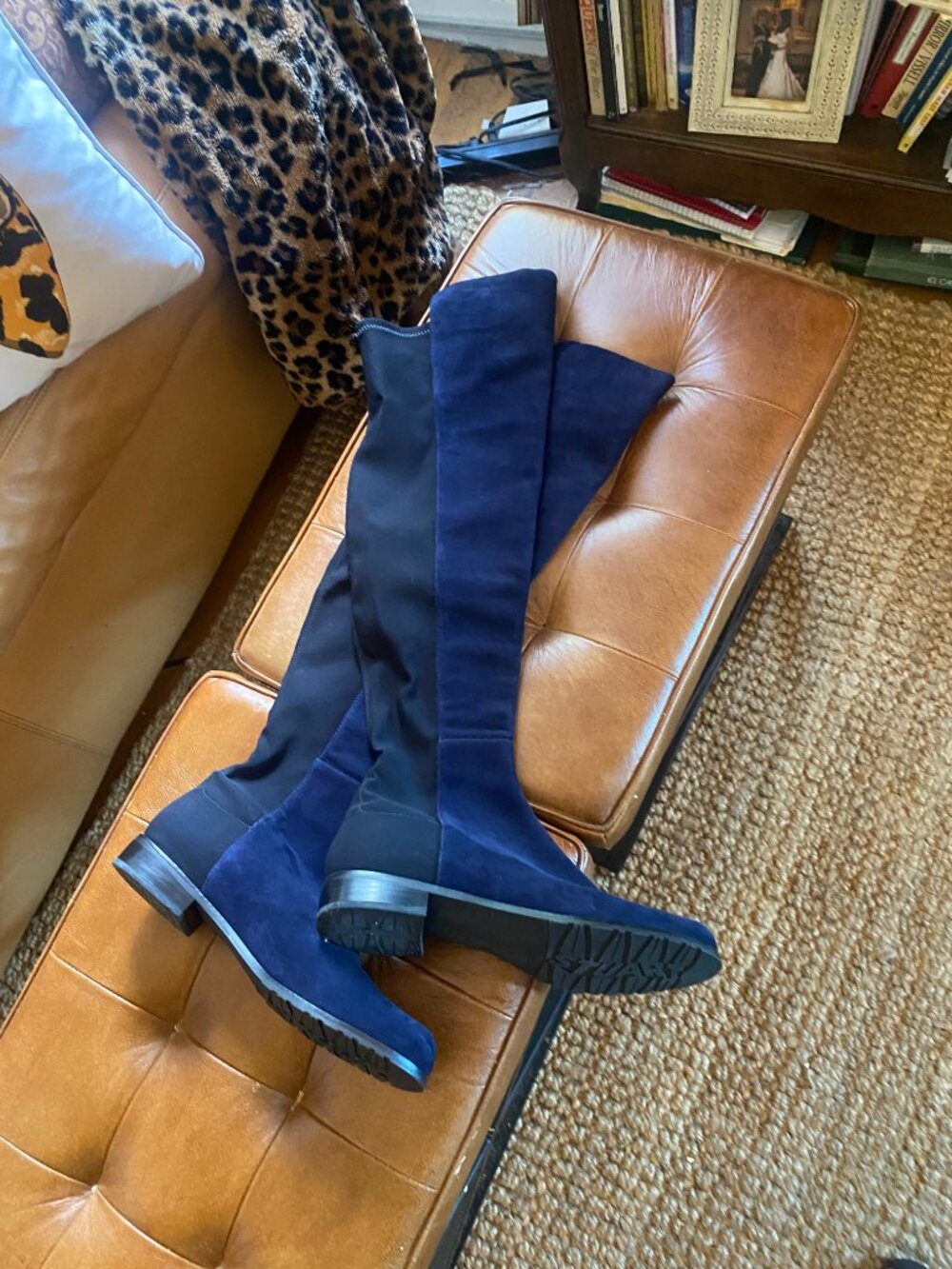 Stuart Weitzman - Picture 2 of 4